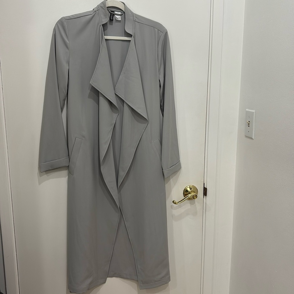 Divided H&M Size 2 Light Gray Long Blazer Coat Tie With Pockets